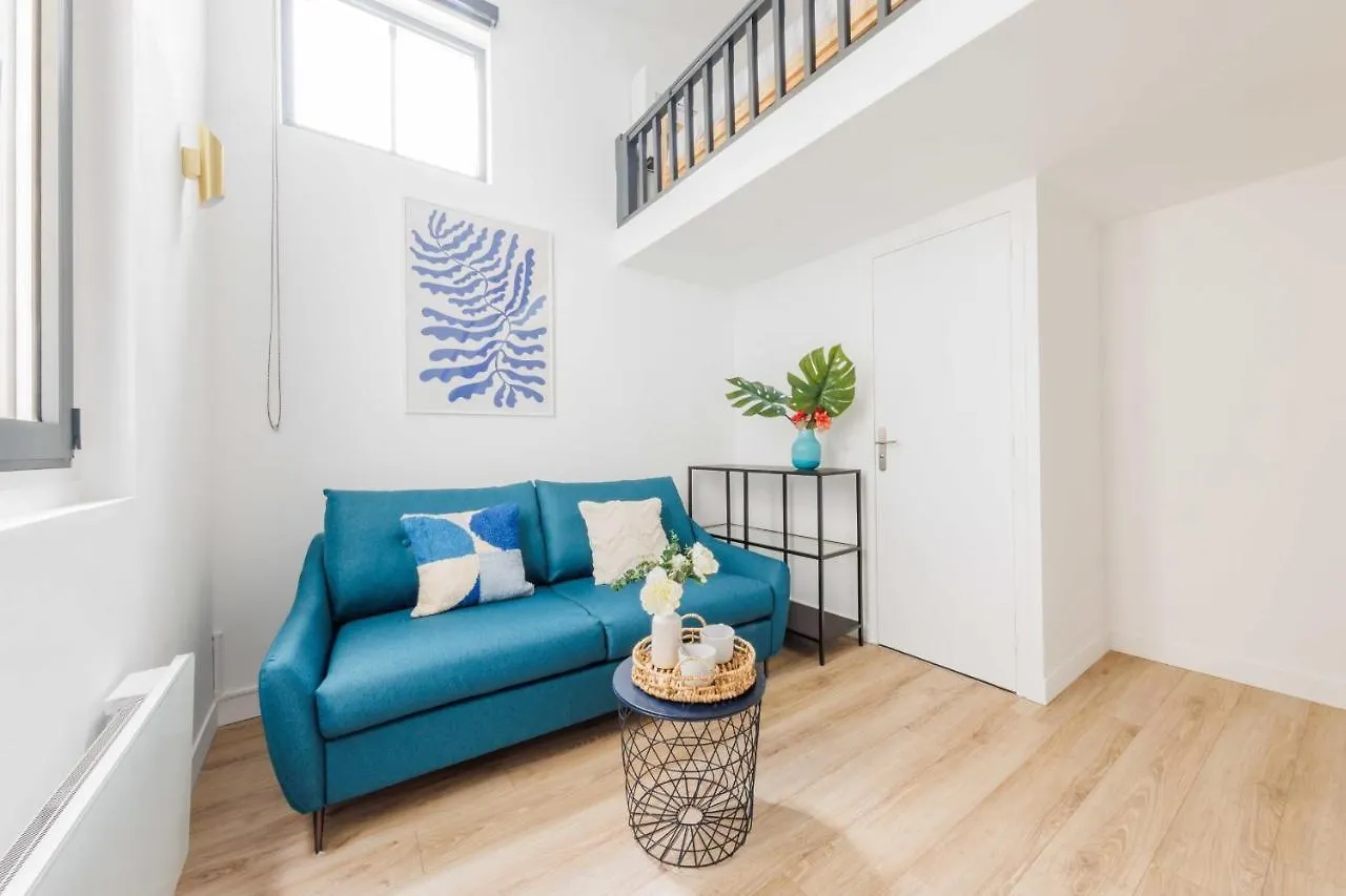 Charming Apartment With Mezzanine Paris