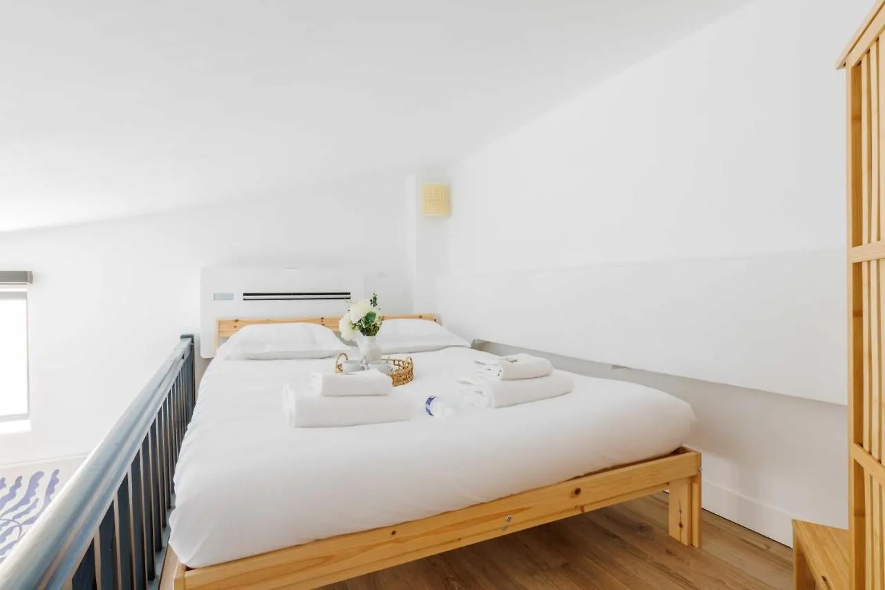 Charming Apartment With Mezzanine Paris France
